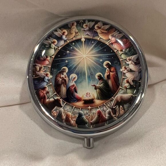 The Nativity Story Travel Pill Box 3 Compartment Medicine Case NEW Christian - Picture 1 of 5